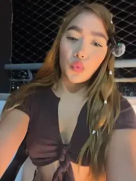 Snapshot of MiaSinsXXX chatting on 07.17.26 MiaSinsXXX online show from 07.17.26
