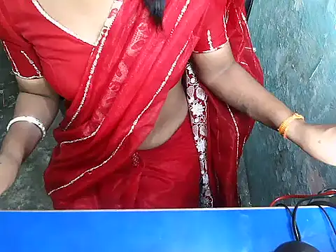 Snapshot of urmila208021 chatting on 07.28.26 urmila208021 online show from 07.28.26