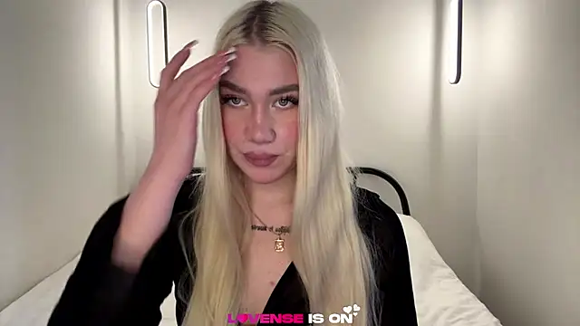 Katie Glow online show from 07.20.26