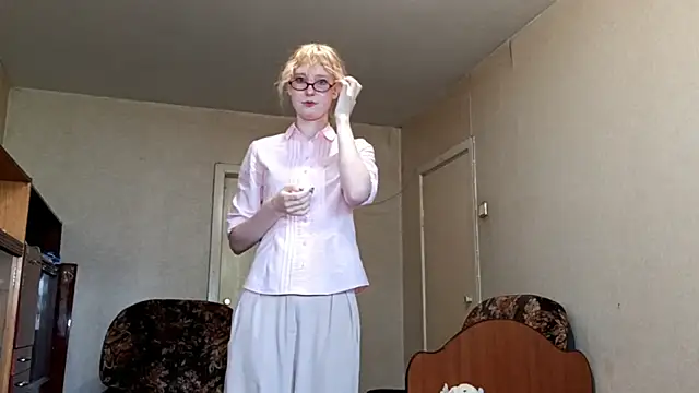 CuteLittleAngel online show from 06.27.26