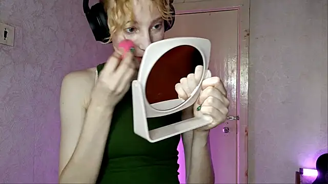CuteLittleAngel online show from 07.04.26