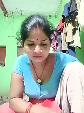 Joohi Chawla143 online show from 07.14.26