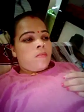 Snapshot of Hott_rekha chatting on 07.18.26 Hott rekha online show from 07.18.26