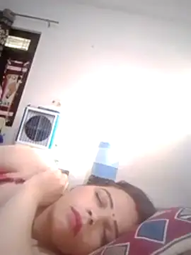 Snapshot of Hott_rekha chatting on 07.19.26 Hott rekha online show from 07.19.26