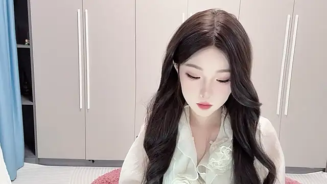 QOiio online show from 07.03.26