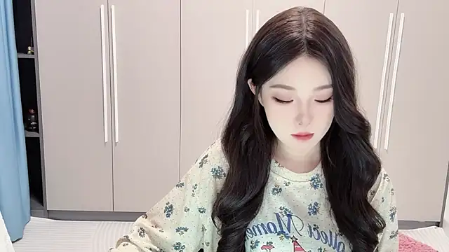 QOiio online show from 07.05.26