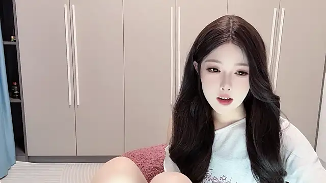 QOiio online show from 07.10.26