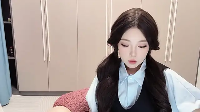 QOiio online show from 07.26.26