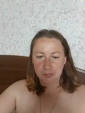 Snapshot of Karina2137 chatting on 07.13.26 Karina2137 online show from 07.13.26