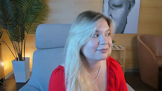 Snapshot of LisbethBetz chatting on 06.28.26 LisbethBetz online show from 06.28.26
