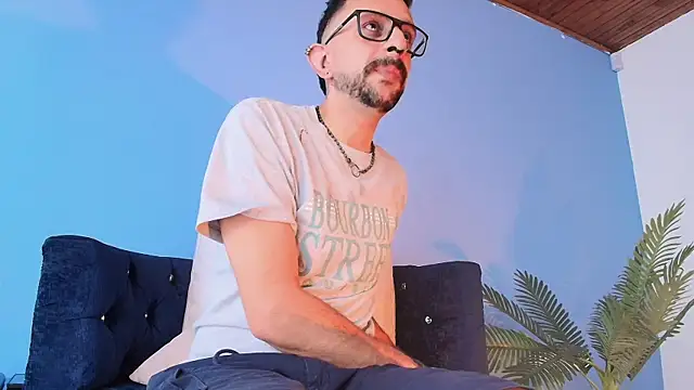 pigbananax online show from 07.15.26