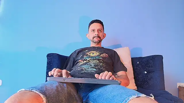 pigbananax online show from 07.20.26