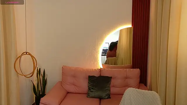 Dalilarose online show from 07.21.26