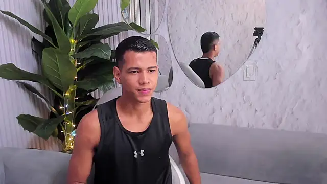 Noah sexhotty online show from 07.05.26