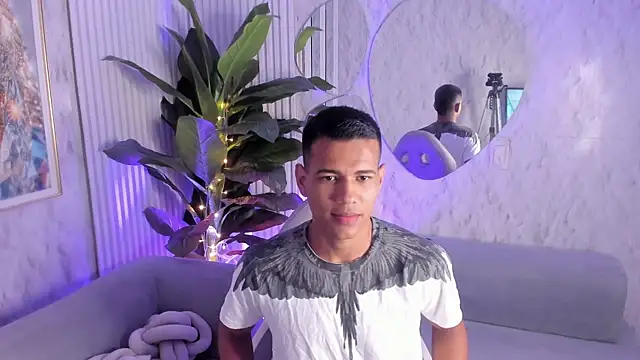 Noah sexhotty online show from 07.14.26