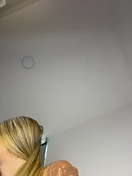 Snapshot of Lola-Blondie chatting on 07.14.26 Lola-Blondie online show from 07.14.26