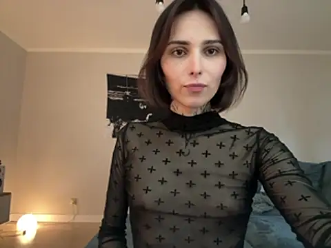 Snapshot of VivianGlow chatting on 06.29.26 VivianGlow online show from 06.29.26