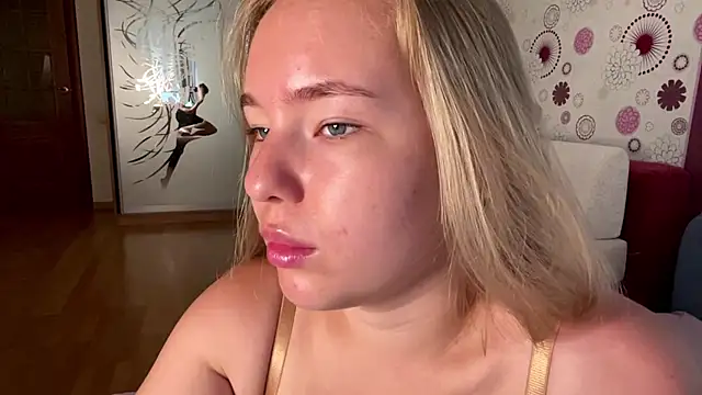 Snapshot of AmeliaOakheart chatting on 07.16.26 AmeliaOakheart online show from 07.16.26