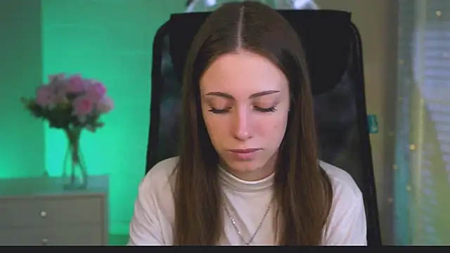 VanessaAnerson online show from 07.04.26