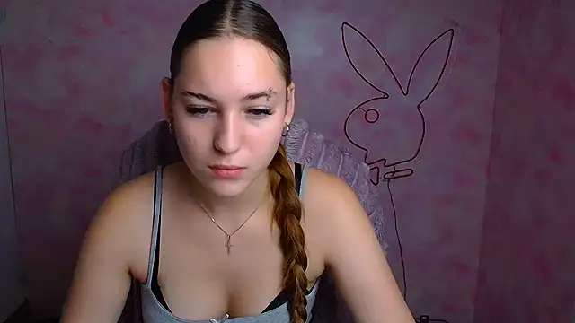 Holly Mooon  online show from 07.07.26