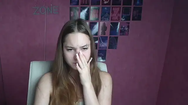 Holly Mooon  online show from 07.29.26