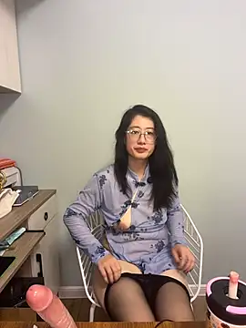 weiwei103 online show from 07.12.26