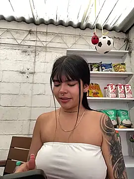 Snapshot of ViioletaXXX chatting on 07.23.26 ViioletaXXX online show from 07.23.26