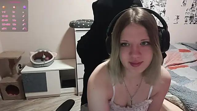 Snapshot of ViolettaCatechini chatting on 07.06.26 ViolettaCatechini online show from 07.06.26