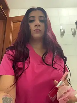 Nahomy benet online show from 07.28.26