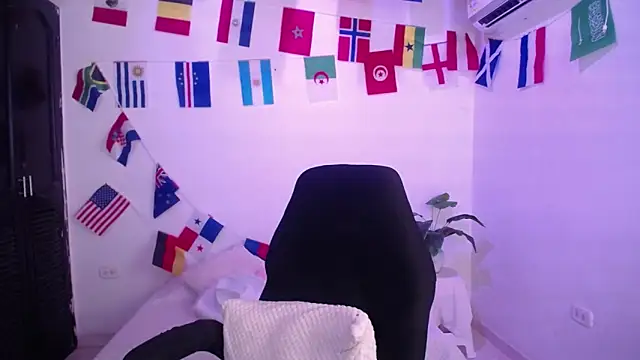 Snapshot of fucking_bear_ chatting on 06.29.26 fucking bear online show from 06.29.26