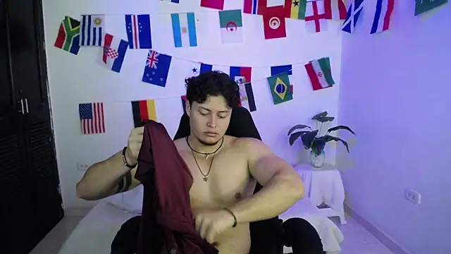 Snapshot of fucking_bear_ chatting on 07.02.26 fucking bear online show from 07.02.26