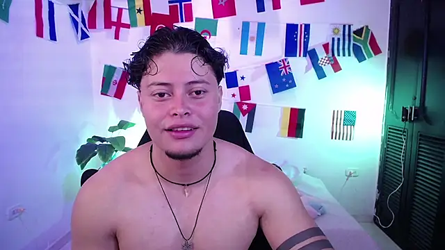 Snapshot of fucking_bear_ chatting on 07.10.26 fucking bear online show from 07.10.26