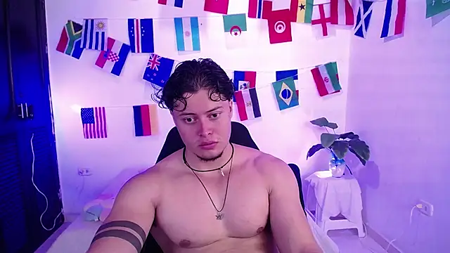 Snapshot of fucking_bear_ chatting on 07.14.26 fucking bear online show from 07.14.26