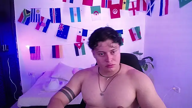 Snapshot of fucking_bear_ chatting on 07.24.26 fucking bear online show from 07.24.26