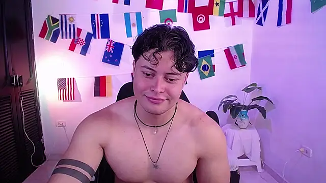 Snapshot of fucking_bear_ chatting on 07.26.26 fucking bear online show from 07.26.26
