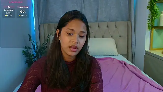 Snapshot of AmeliaEmmy chatting on 07.18.26 AmeliaEmmy online show from 07.18.26