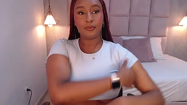 Snapshot of Elodi_Brown chatting on 07.16.26 Elodi Brown online show from 07.16.26