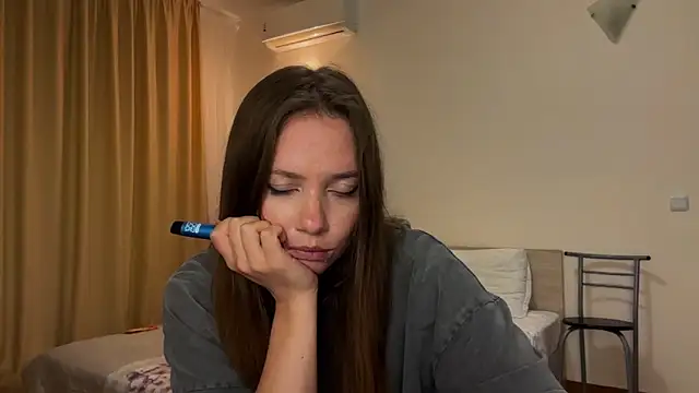 Snapshot of aneutta chatting on 07.22.26 aneutta online show from 07.22.26