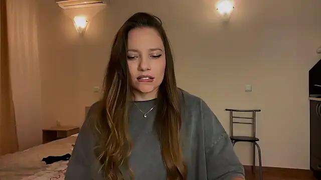 Snapshot of aneutta chatting on 07.28.26 aneutta online show from 07.28.26