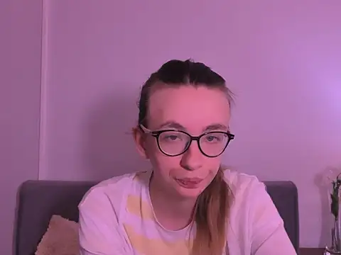 Snapshot of AnnaNatural chatting on 07.29.26 AnnaNatural online show from 07.29.26