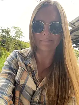 Blondie angie online show from 07.25.26