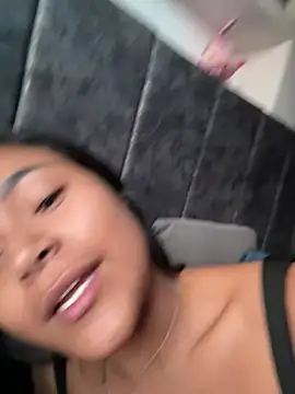 Ariaanaa grey online show from 07.28.26