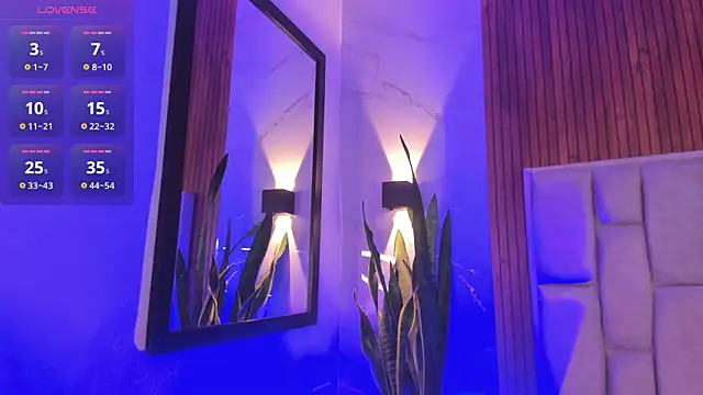SckarletBloom online show from 07.10.26