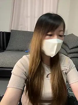 Snapshot of Sui_5 chatting on 07.17.26 Sui 5 online show from 07.17.26