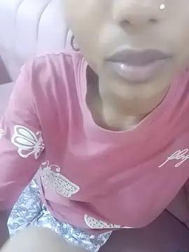 Snapshot of sizzling_aaruhi chatting on 07.11.26 sizzling aaruhi online show from 07.11.26