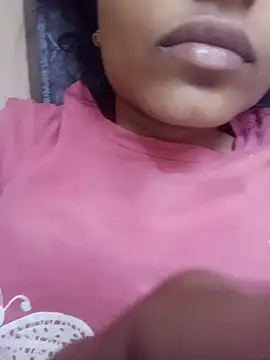 Snapshot of sizzling_aaruhi chatting on 07.17.26 sizzling aaruhi online show from 07.17.26