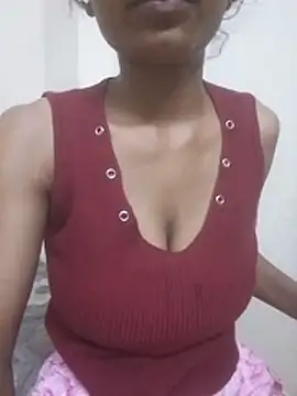 Snapshot of sizzling_aaruhi chatting on 07.20.26 sizzling aaruhi online show from 07.20.26