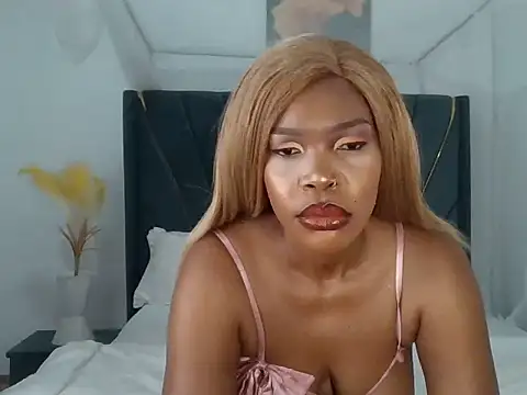 Queenb 2 online show from 07.12.26