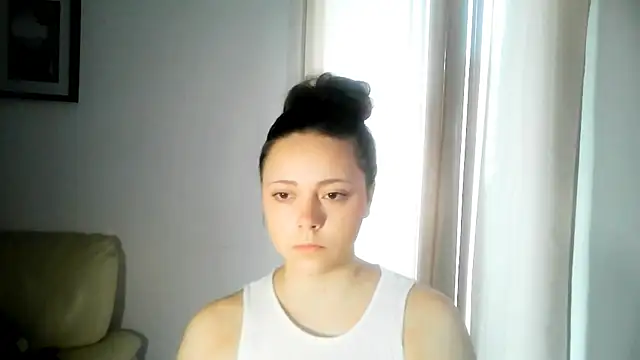 Snapshot of TabithaKua chatting on 07.16.26 TabithaKua online show from 07.16.26