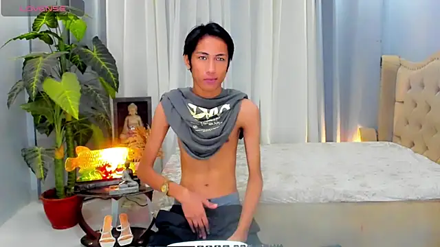 Snapshot of SweetSpicySalsaLinda chatting on 07.25.26 SweetSpicySalsaLinda online show from 07.25.26